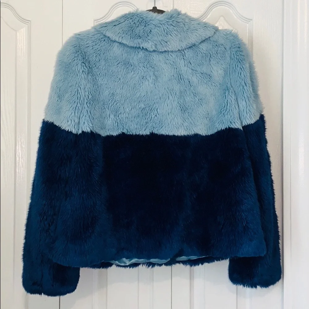 Alice + Olivia Damaris Faux Fur Jacket Copy - Picture 7 of 8